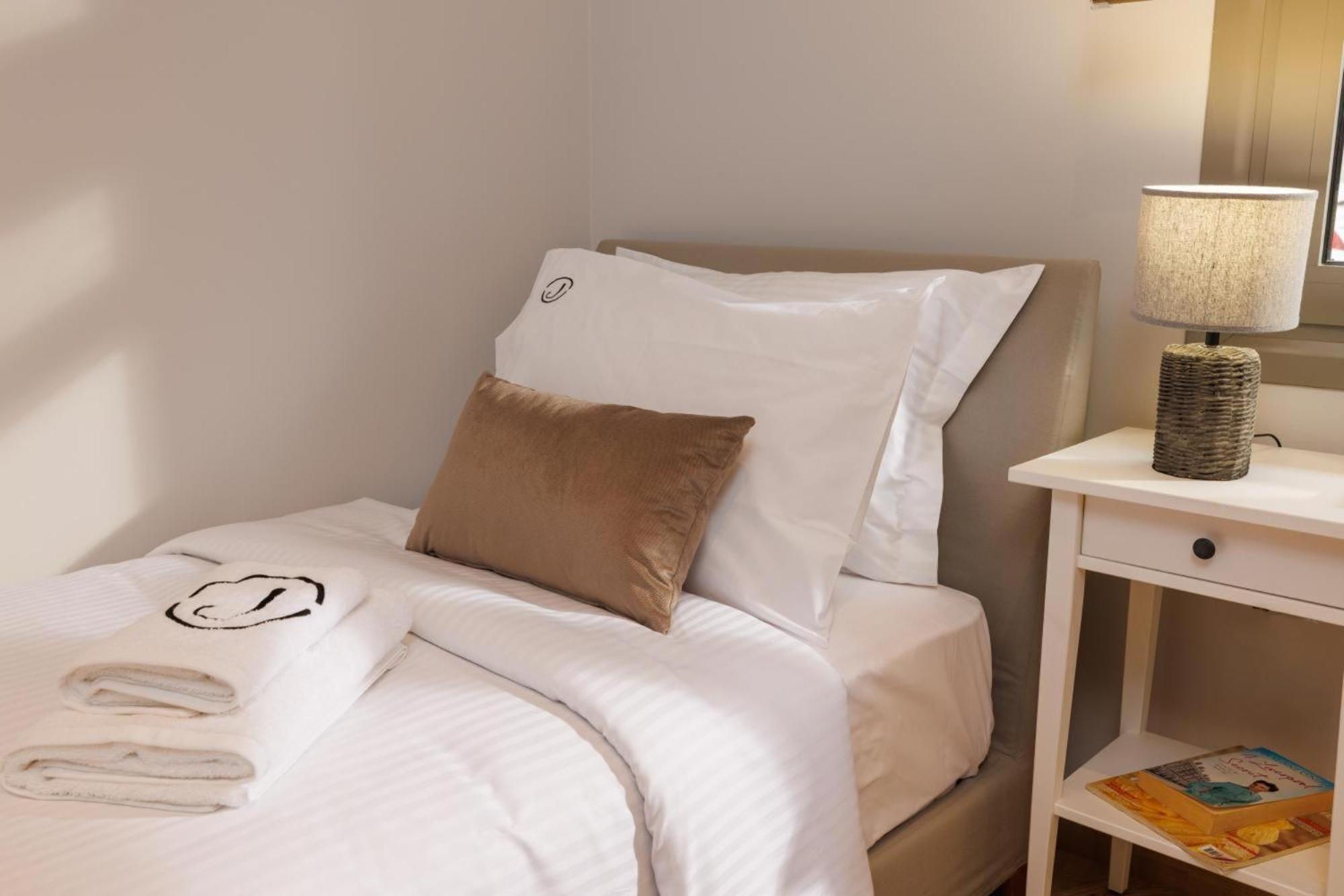 Jolly Suites Heraklion  Bagian luar foto