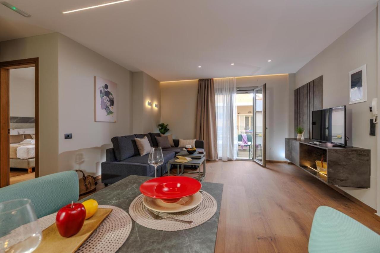 Jolly Suites Heraklion  Bagian luar foto